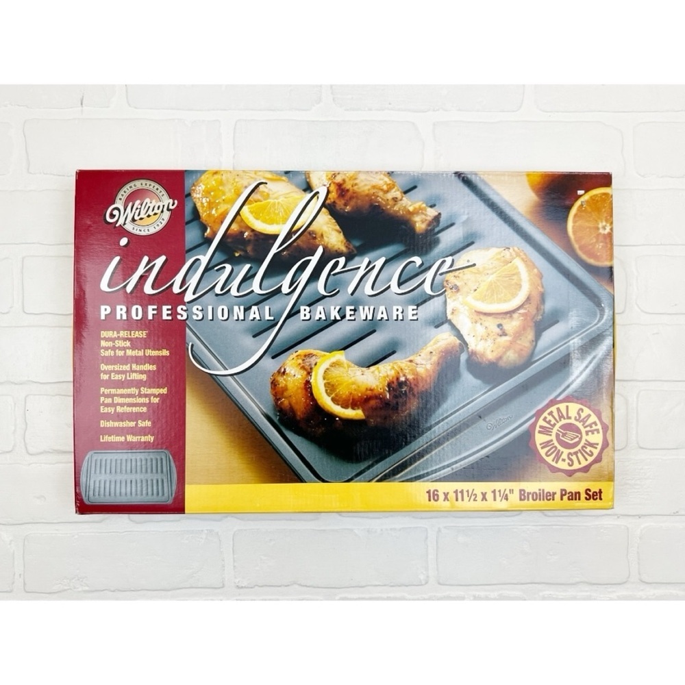 NEW Wilton Non Stick Broiler Pan Set 16X11.5